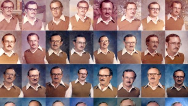 Δάσκαλος σε δημοτικό σχολείο φορά τα ίδια ρούχα 40 χρόνια…