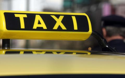 Σαράντα έξι οδηγοί ταξί συνελήφθησαν για παρεμβάσεις στα ταξίμετρα