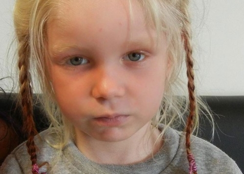 Αυτό είναι το κοριτσάκι που είχαν απαγάγει και κρατούσαν σε καταυλισμό τσιγγάνοι στα Φάρσαλα