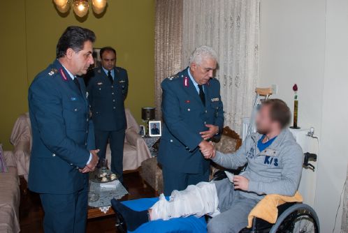 Επιβραβεύτηκε ο αστυνομικός της ΕΚΑΜ που τραυματίστηκε σε συμπλοκή με δραπέτες των φυλακών Τρικάλων