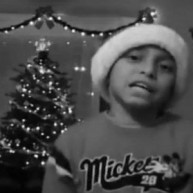 Η πικρή ιστορία πίσω από το χριστουγεννιάτικο τραγούδι Mamacita | Video