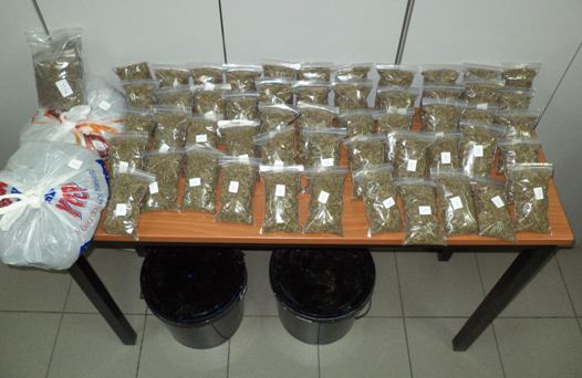 Αστυνομικοί της Αστυνομικής Διεύθυνσης Φλώρινας συνέλαβαν αλλοδαπό σε περιοχή της Καστοριάς   για κατοχή και πώληση ναρκωτικών ουσιών