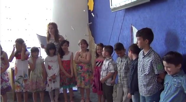 Σχολική γιορτή του Δημοτικού Σχολείου Μεγάρου (video – φωτογραφίες)