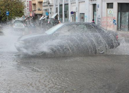 Ισχυρή καταιγίδα προκάλεσε προβλήματα στην Κοζάνη