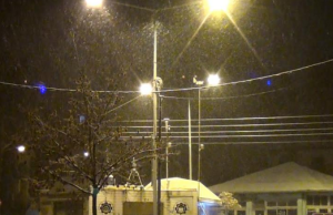 Εντείνεται κατά διαστήματα η χιονόπτωση στην πόλη της Κοζάνης! Δείτε το βίντεο