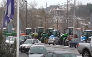 Διαμαρτύρονται οι αγρότες στα Γρεβενά (video)