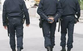Άγνωστοι στη Δυτική Μακεδονία προσποιούνται τους αστυνομικούς !!! – Άγρια επίθεση σε γουνοποιό της Καστοριάς