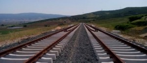 Ξεκινούν μελέτες για τη σιδηροδρομική σύνδεση Ελλάδας – Αλβανίας