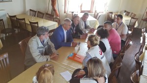 Επίσκεψη του Βουλευτή Γρεβενών Χρήστου Μπγιάλα και του Περιφερειακού Διευθυντή Εκπαίδευσης Κ. Κωνσταντόπουλου στους χώρους φιλοξενίας προσφύγων