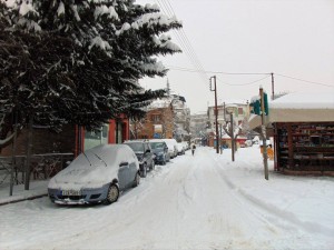 Δεκαπέντε νέα περιστατικά στην Ορθοπεδική του Γενικού Νοσοκομείου Γρεβενών. Έφυγαν οι βοριάδες. Στα 15 εκ. το χιόνι στην πόλη και στα χωριά του Νομού μας