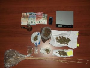 Συνελήφθησαν στα Γρεβενά τέσσερις ημεδαποί για κατοχή και διακίνηση ναρκωτικών