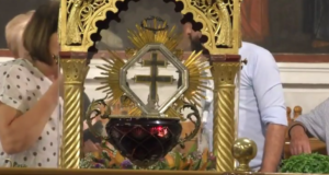 Η τελευταία Ιερά Αγρυπνία ενώπιον του Ιερού Λειψάνου της Αγίας Ισαποστόλου Ελένης Ιερουργούντος του Σεβασμιωτάτου Μητροπολίτου Γρεβενών κ. Δαβίδ(βίντεο)