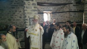 Λειτουργία στον Ιερό Ναό Αγίου Νικολάου Περιβολίου (Φωτογραφίες)