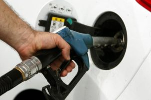 “Γιατί ανέβηκαν οι τιμές των καυσίμων;”.Τι λέει η Πανελλήνια Ομοσπονδία Πρατηριούχων Εμπόρων Καυσίμων