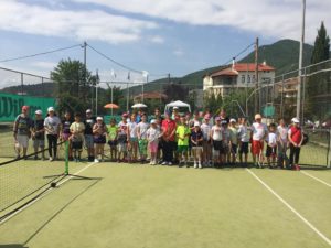 Η προπαιδική ομάδα Αντισφαίρισης Γρεβενών στο 9ο Ενωσιακό Προπαιδικό Ομαδικό Πρωτάθλημα Τένις