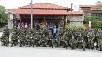 Πάνοπλοι «ράμπο» του ελληνικού στρατού σε ασκήσεις κοντά στη μεθόριο Ελλάδας-ΠΓΔΜ