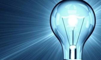 12 συμβουλές για να μη «φουσκώνουν» οι λογαριασμοί ηλεκτρικού ρεύματος