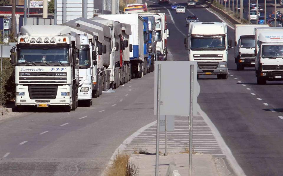 Αίρεται το μέτρο της απαγόρευσης κυκλοφορίας των φορτηγών