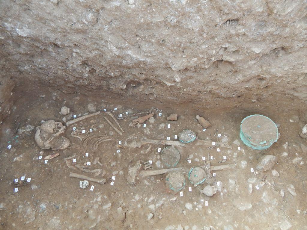 Φλώρινα: Πάνω από 200 ταφές αποκαλύφθηκαν στην ανασκαφή της Αχλάδας