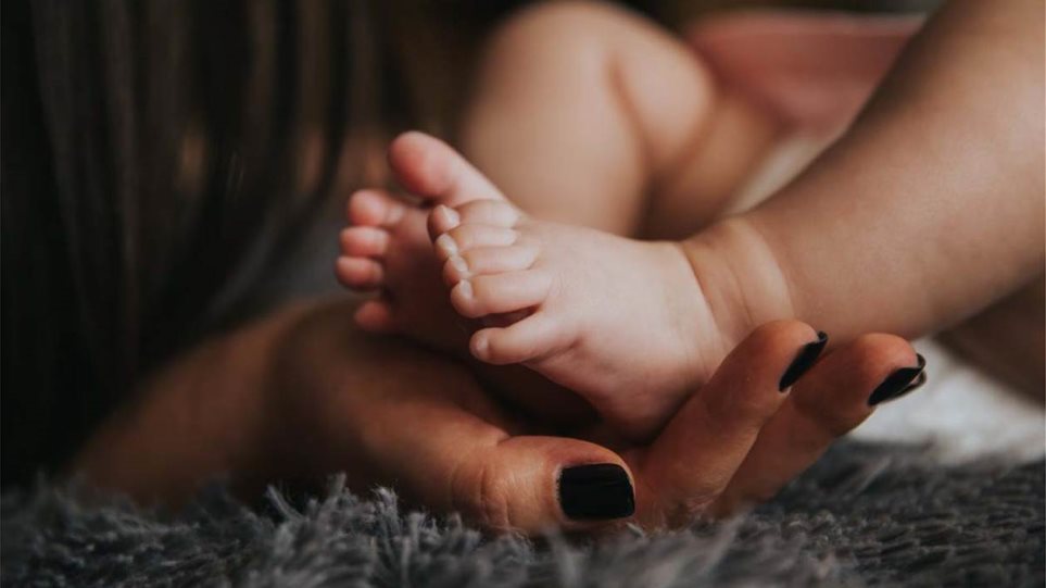 Επίδομα γέννας: Ξεκινάει από το 2020 – Ποιοι οι δικαιούχοι