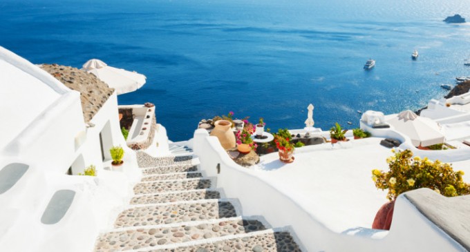 Χρεοκοπία βλέπουν δύο στα τρία ξενοδοχεία στην Ελλάδα