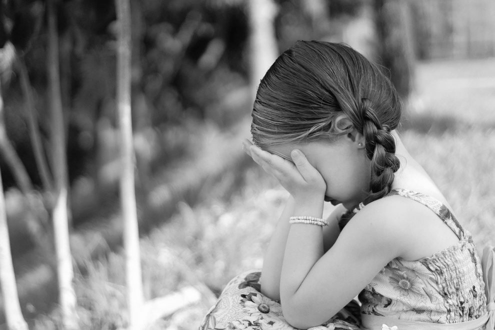 Η άνεργη μητέρα της 9χρονης στη Ρόδο ξύπνησε μνημονιακές μνήμες