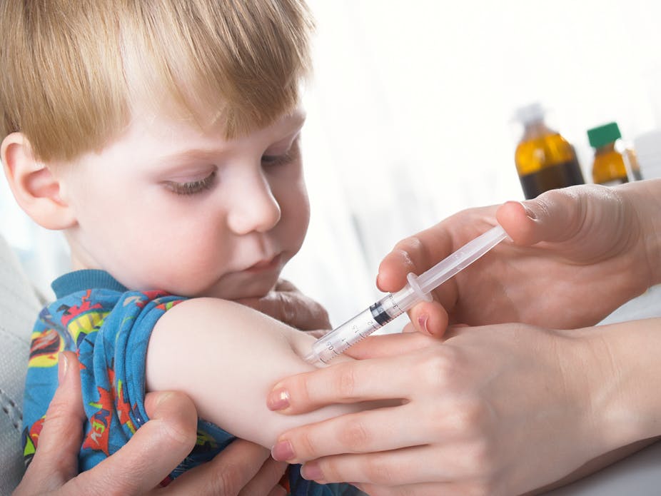 Αντιγριπικό εμβόλιο: Σε ποιες περιπτώσεις ένα παιδί πρέπει να εμβολιαστεί – Τι ισχύει για τους ενήλικους