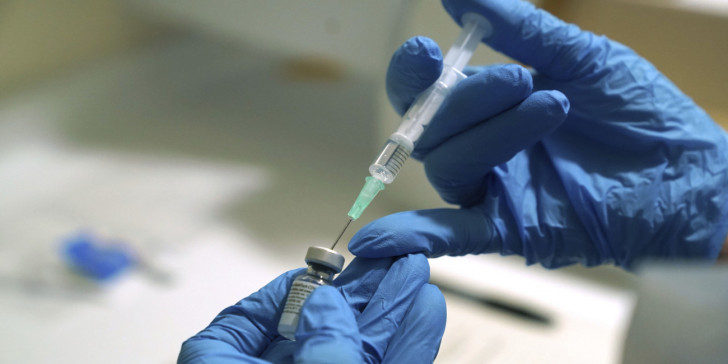 Ξεκινά την τελευταία εβδομάδα του έτους ο εμβολιασμός – Σύσκεψη για την επιχείρηση «Ελευθερία», υπό τον Μητσοτάκη