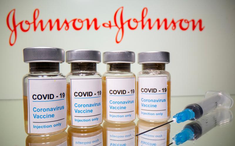 Johnson και Johnson: Πώς δρα το εμβόλιο μετά το τσίμπημα – Τι γνωρίζουμε για τις 6 περιπτώσεις θρόμβωσης