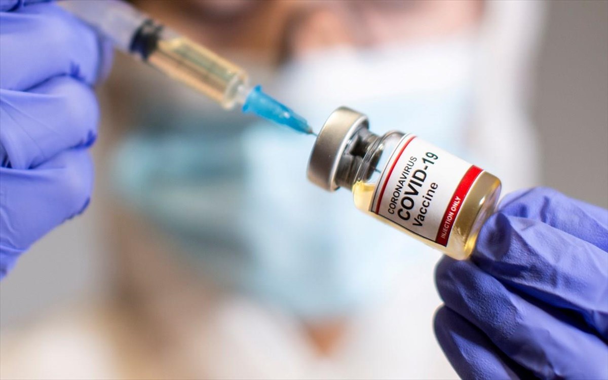 Πόσο μας προστατεύουν τα εμβόλια από τις παραλλαγές του κορωνοϊού