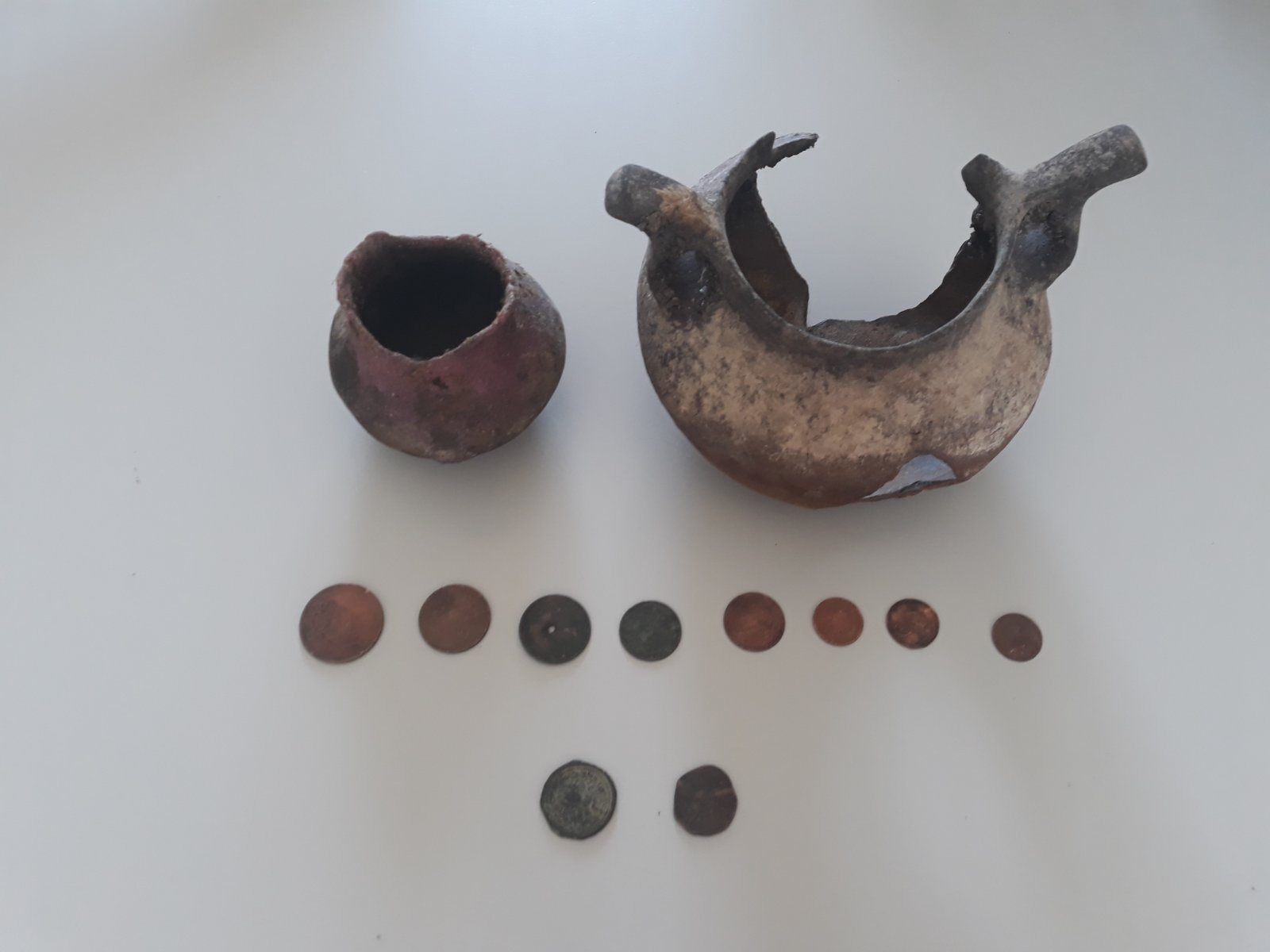 Φλώρινα: Μεγάλες ποσότητες πολεμικού υλικού καθώς και αντικείμενα αρχαιολογικής αξίας, βρέθηκαν και κατασχέθηκαν σε οικία