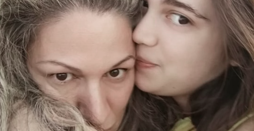Χανιά: Μαμά και κόρη πέτυχαν μαζί στις Πανελλήνιες: «Μετά τη διπλοβάρδια δεν είναι εύκολο να διαβάσεις»