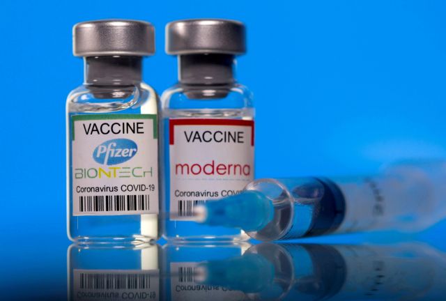 Αύξηση στα ραντεβού για εμβολιασμούς- Στη «μάχη» της 3ης δόσης και το Moderna, όλα τα νέα δεδομένα