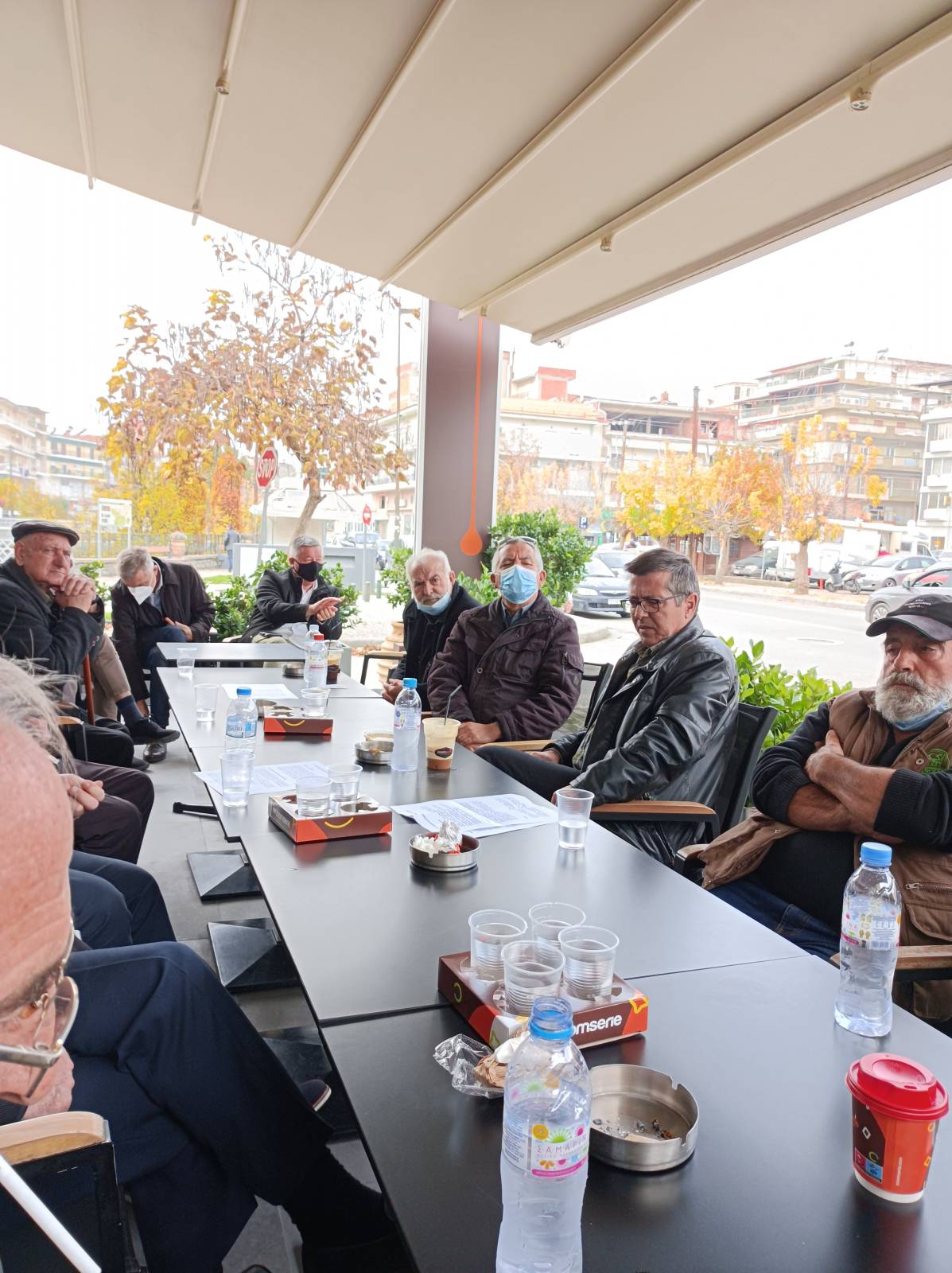 Πραγματοποιήθηκε η συνάντηση φίλων και υποστηρικτών της υποψηφιότητας του Γιώργου Α . Παπανδρέου στα Γρεβενά (φωτογραφίες)