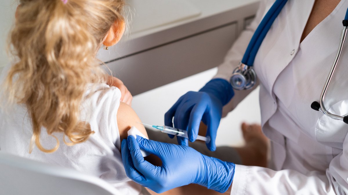 WP: Πιθανά διαθέσιμο έως τα τέλη Φεβρουαρίου το εμβόλιο της Pfizer για παιδιά κάτω των 5 ετών