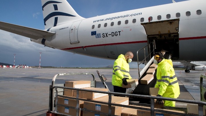 Ανθρωπιστική βοήθεια στην Ουκρανία με αεροσκάφη της Aegean στέλνει η Ελλάδα