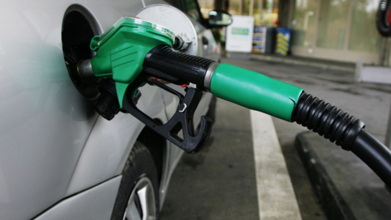 Ενεργειακή κρίση: Στα ύψη η τιμή του ρεύματος, 320% πάνω από πέρυσι- Πήρε «φωτιά» η τιμή της βενζίνης