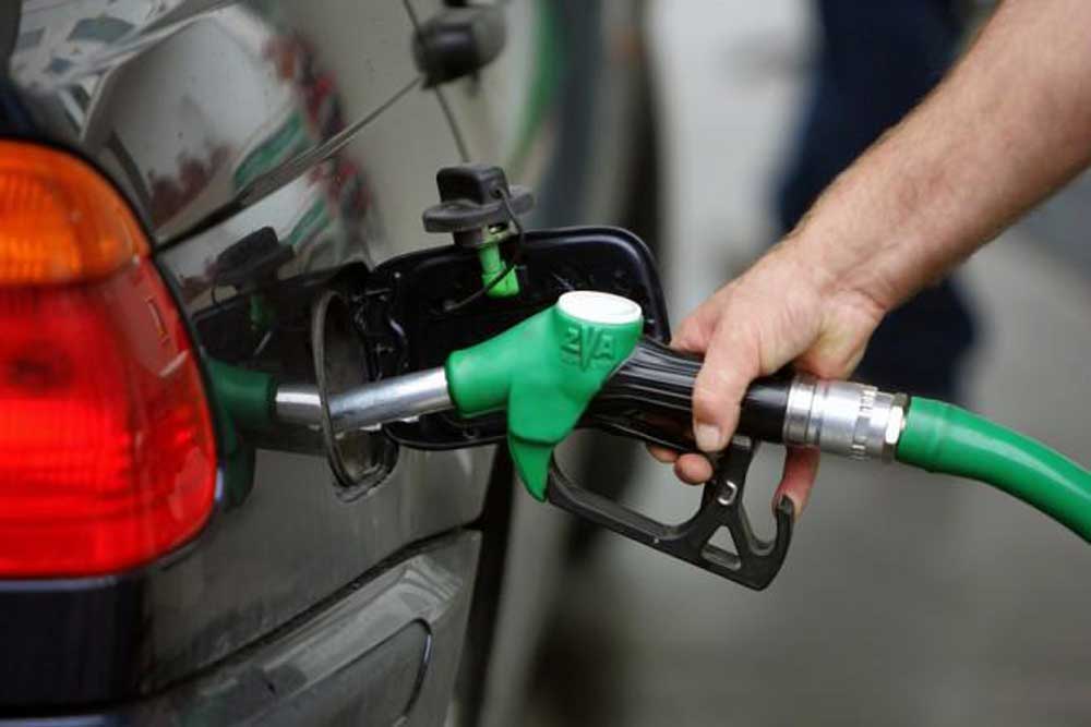 To Υπουργείο Οικονομικών μελετά την επέκταση του Fuel Pass για το καλοκαίρι