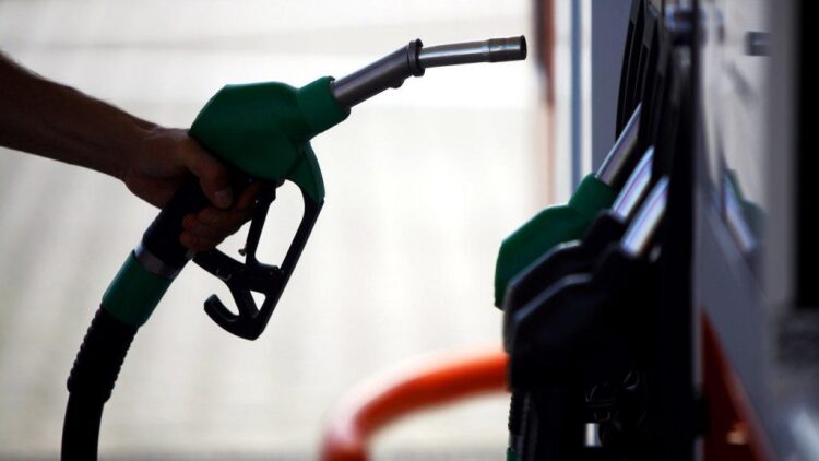 Επιδότηση καυσίμων: Ανοίγει η πλατφόρμα – Κρούσματα κερδοσκοπίας και «υπερκέρδη» 100%