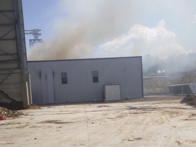 Ισχυρή έκρηξη σε εργοστάσιο στα Γρεβενά -Στη Θεσσαλονίκη διασωληνωμένος μεταφέρεται ο τραυματίας