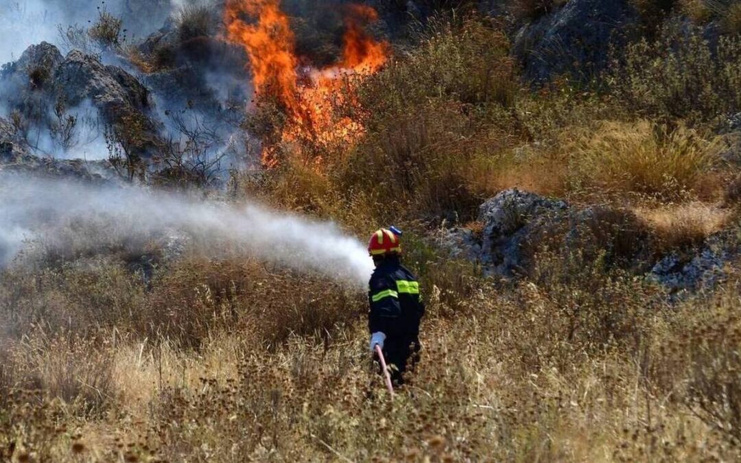 Πολύ υψηλός κίνδυνος πυρκαγιάς σήμερα για 8 περιφέρειες της χώρας