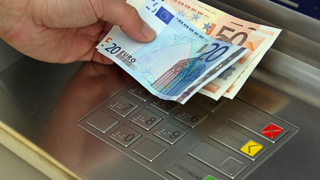 Επίδομα 250 ευρώ: Ποιοι άνεργοι θα είναι δικαιούχοι