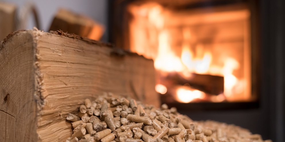 Επίδομα θέρμανσης: Τι ισχύει για τα καυσόξυλα και τις αιτήσεις