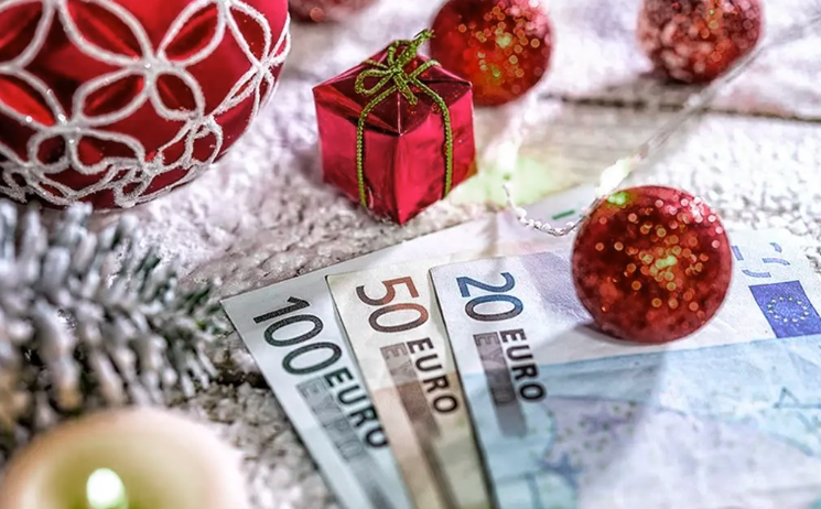 Πότε πληρώνεται από τον εργοδότη το δώρο Χριστουγέννων – Δείτε τα ποσά που δικαιούστε
