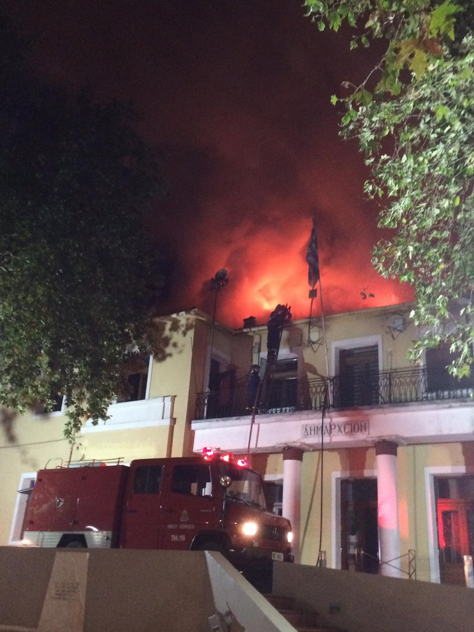 Χρηματοδότηση από την ΠΕ Κοζάνης εργασιών επισκευής έπειτα από την καταστροφική πυρκαγιά στο Δημαρχείο Σερβίων