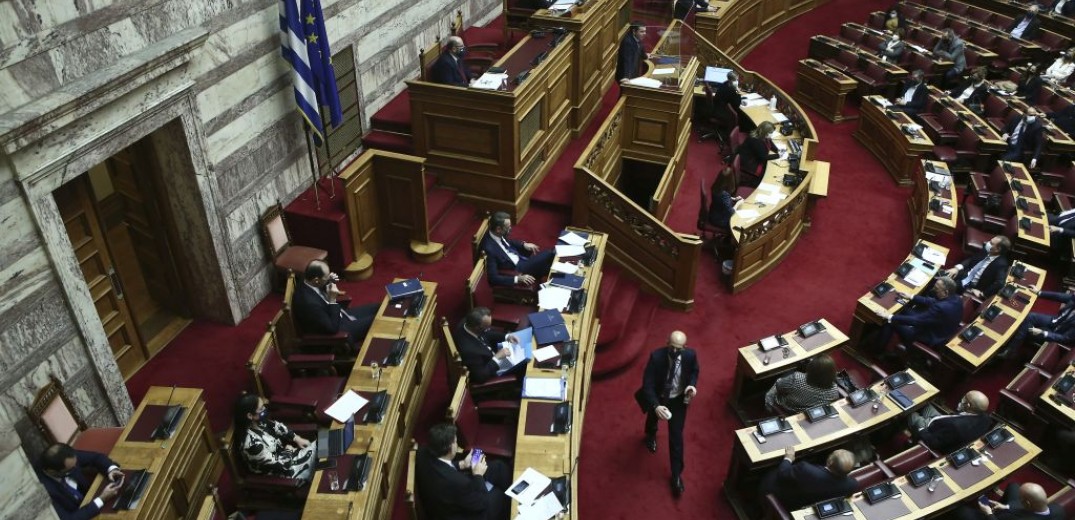 «Ναι» στην πρόταση δυσπιστίας κατά της κυβέρνησης, από Ελληνική Λύση & ΜεΡΑ25