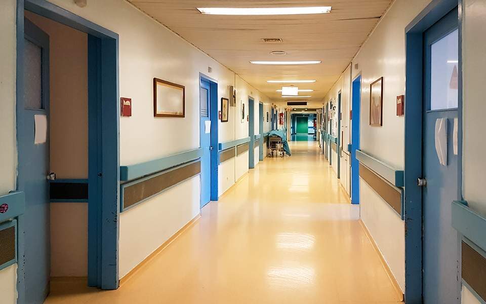 Με βραχιολάκι οι ασθενείς στα δημόσια νοσοκομεία – Νέα εγκύκλιος