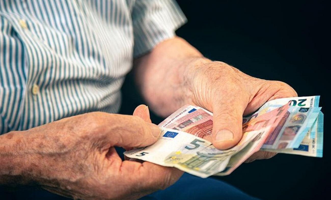 Συνταξιούχοι: Διπλό μπόνους για όσους συνεχίζουν να εργάζονται