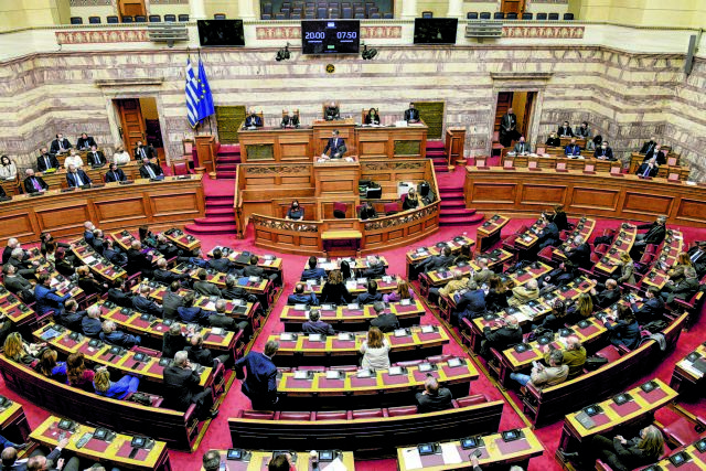 Η κυβέρνηση έλαβε ψήφο εμπιστοσύνης – 158 βουλευτές ψήφισαν “ΝΑΙ”