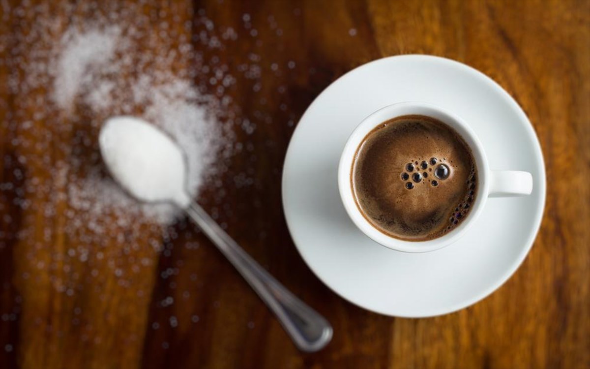 Περιορισμένη η διαθεσιμότητα του καφέ και της ζάχαρης
